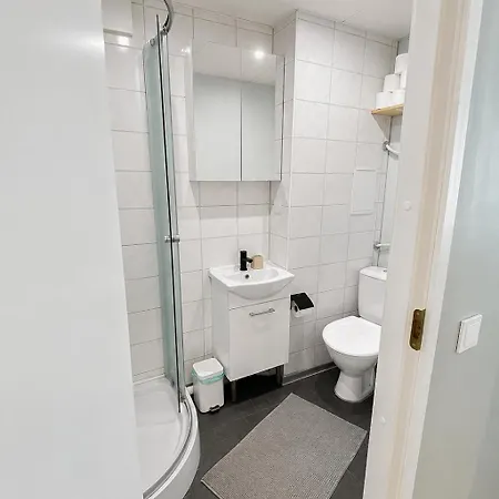 Mai 25-11, 2 Rooms, Free Parking *