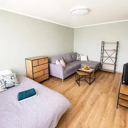 Mai 25-11, 2 Rooms, Free Parking